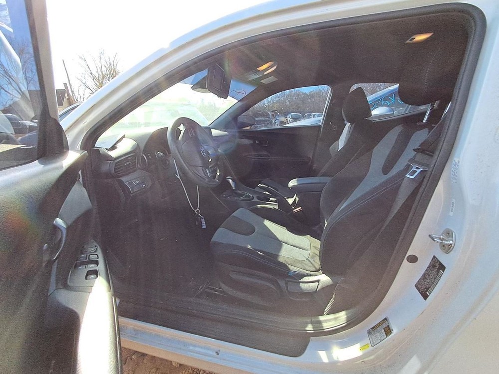 Fuse Box Engine Left Hand Engine Compartment Fits 19-21 VELOSTER 4869271