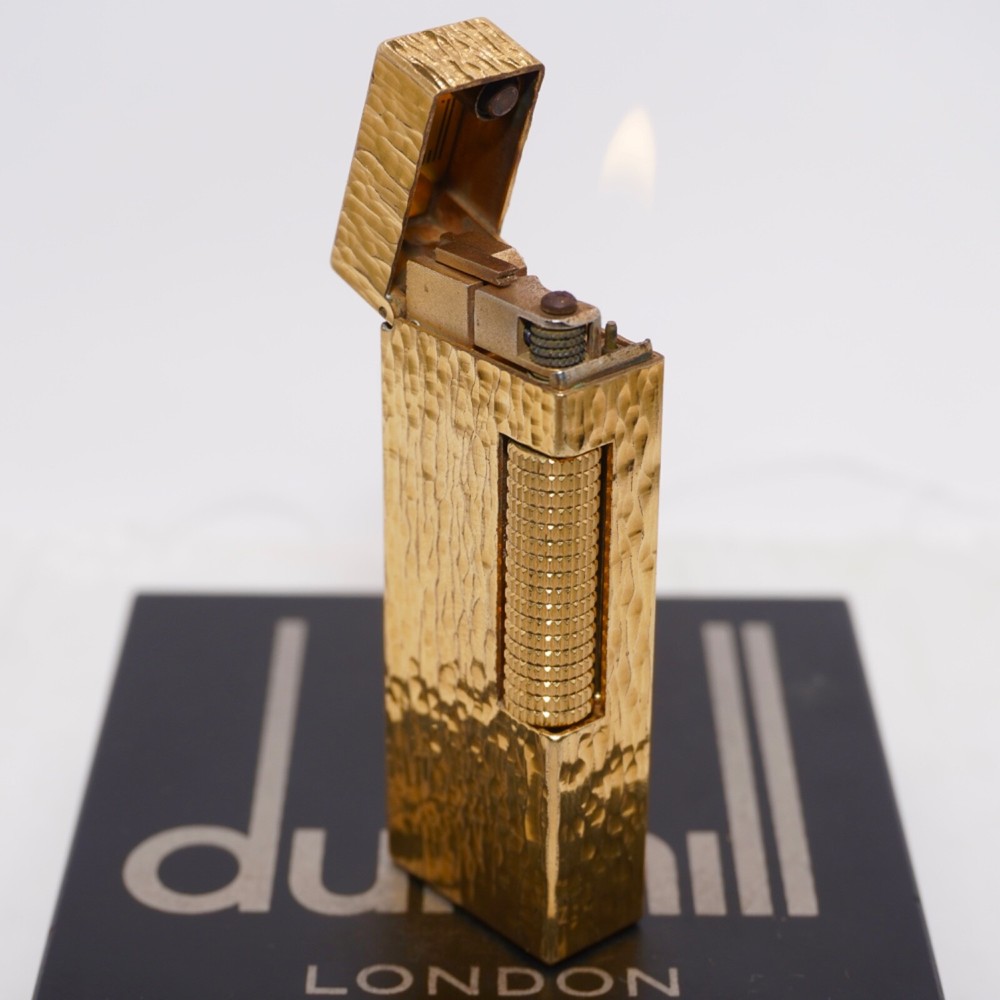 Dunhill Lighter Gold Bark Pattern-Ultrasonically Cleaned_Working