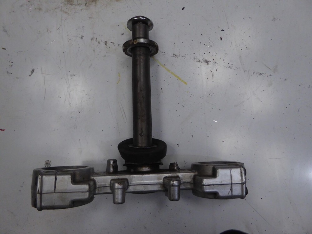 GENERIC TRIGGER SM50 2009 BOTTOM YOKE