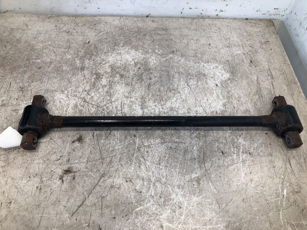 2015 Peterbilt 389 Torque Rod (339-10179)