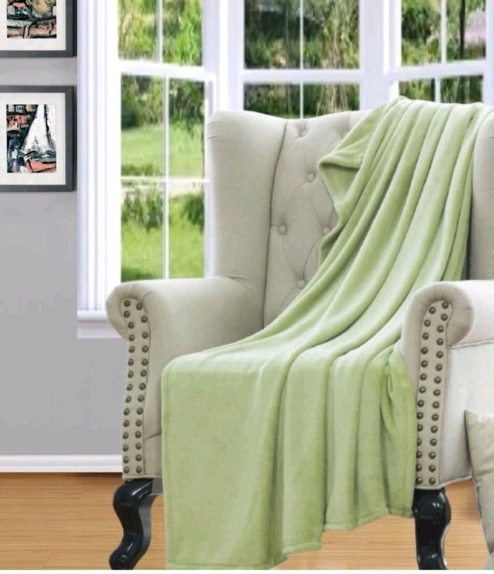 MICRO-PLUSH BLANKET SUPER COZY SOFT EASY CARRY SOLID SMALL THROW NEON LIME GREEN