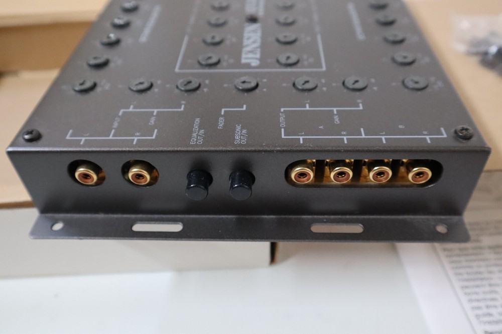 Jensen QX216 Equalizer 26 Band