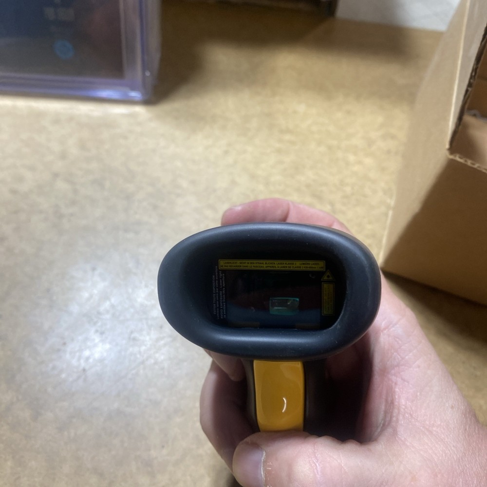 MOTOROLA LS2208-SR20007R-UR BARCODE SCANNER KIT (BR6.3)
