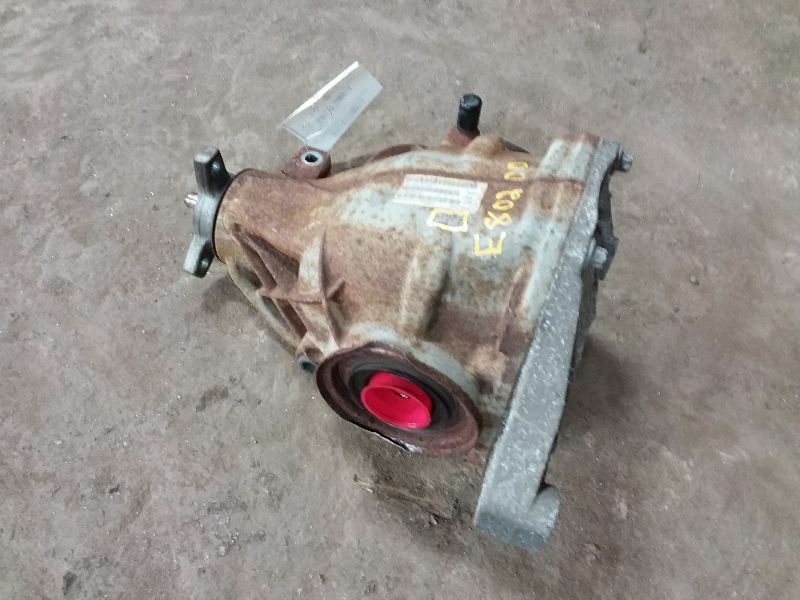2010 - 2014 Dodge Challenger Differential Carrier Assembly OEM