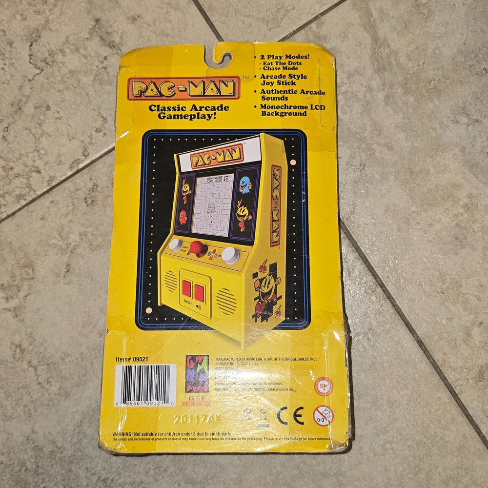 Pac - Man Classic Arcade Handheld Game - By Basic Fun - NEW IN PACKAGE