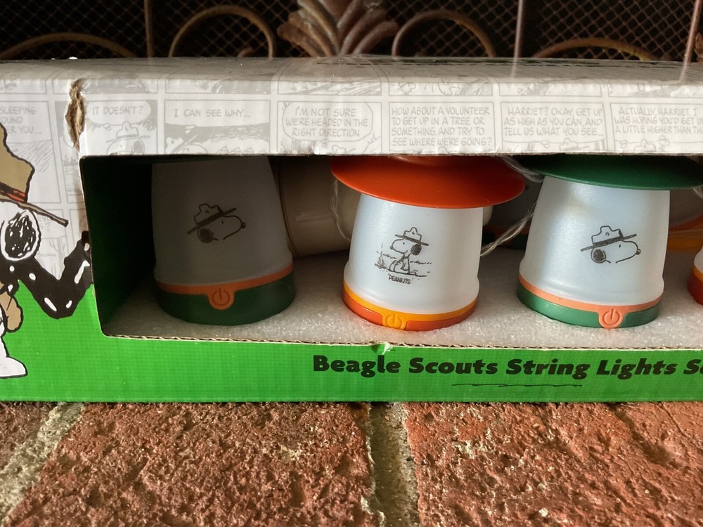 Peanuts Beagle Scouts Mini Lantern 10-piece String Light Set (New in Box)