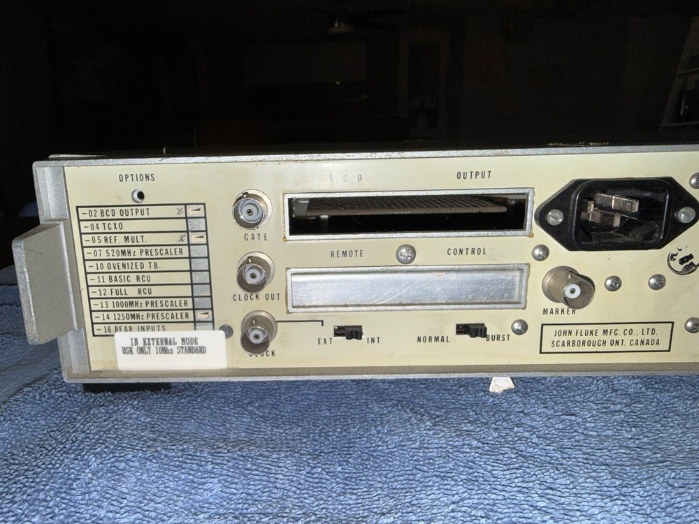 FLUKE 1953A COUNTER TIMER - NO TESTED