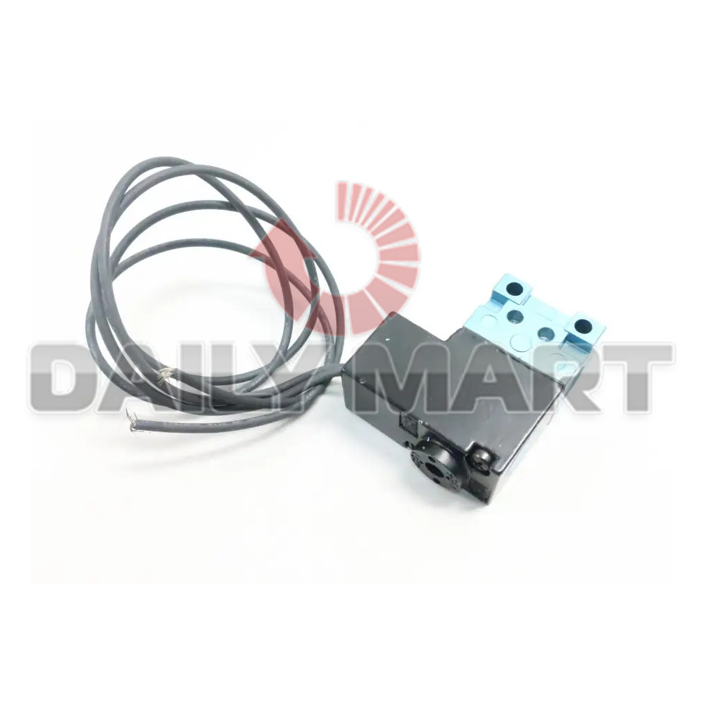 New In Box MAC 111B-111CAAA Solenoid Valve