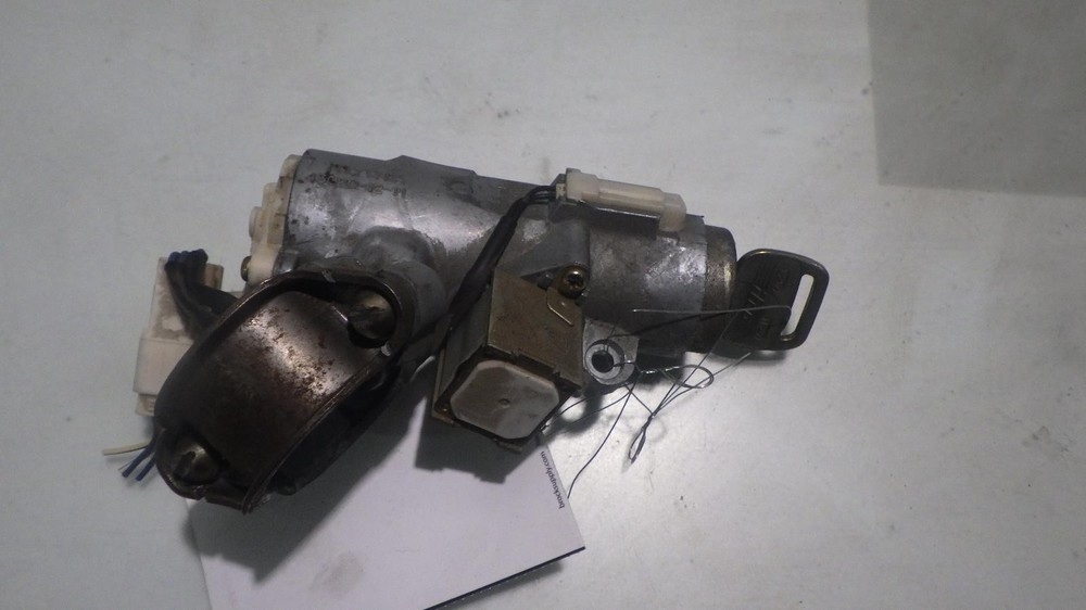 99 TOYOTA COROLLA Ignition W/Key