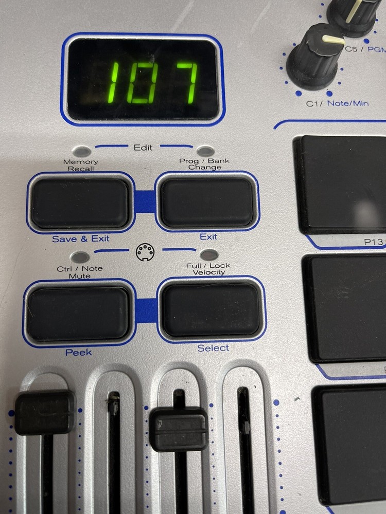 M-Audio Trigger Finger MIDI Controller with Pads -tested Working *Read - As Is*