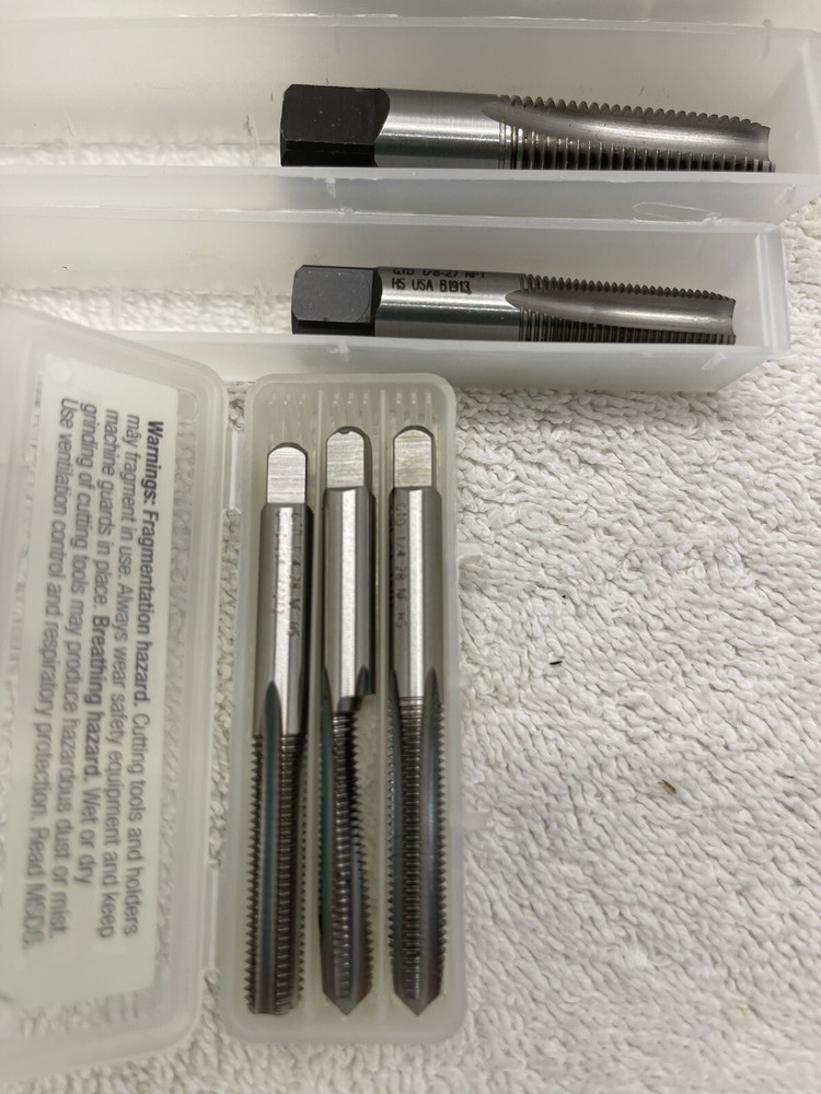 Widia pipe taps set of 6 in boxes