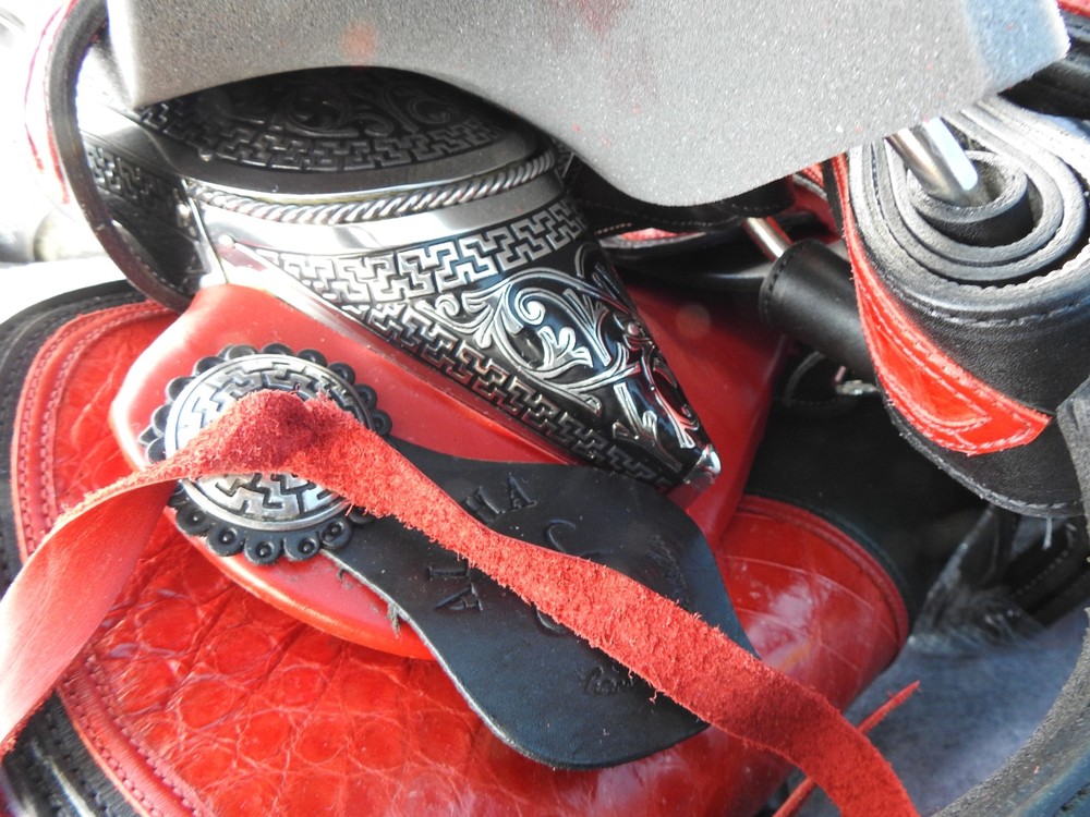 Alpha Cimarron Red Saddle Show Saddle FANCY Red/Black