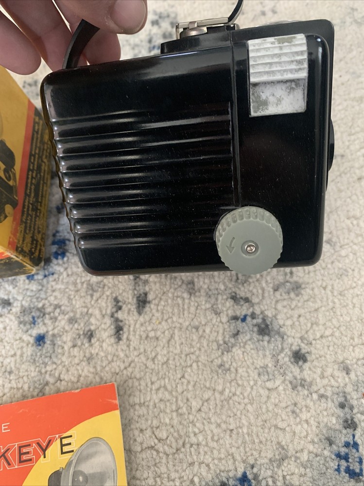 Vintage Brownie Hawkeye Camera w/ Flash UNTESTED