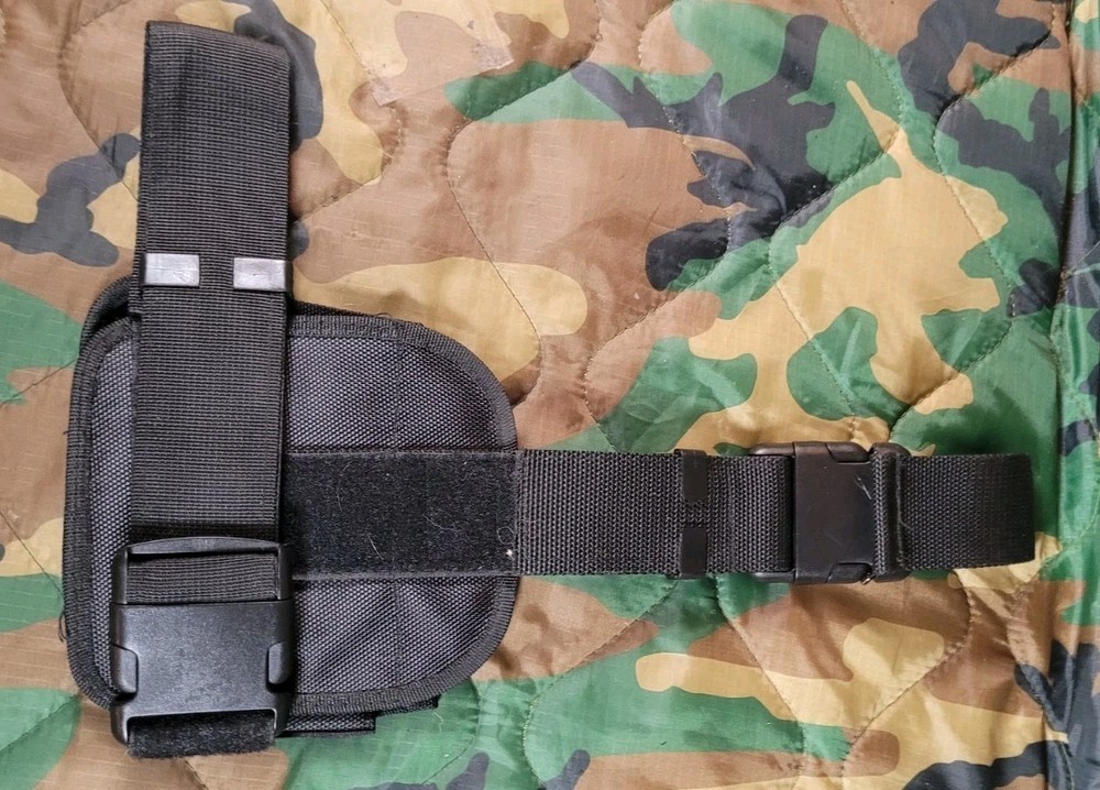 Nylon Black Drop Leg 3 Magazine Holder AMBIDEXTROUS