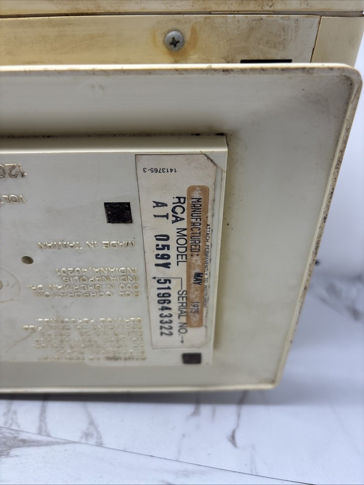 Rare 1974 RCA AT 059Y “ELVIS ” "LUNAR 1" AM/FM/Television/Clock- Tested