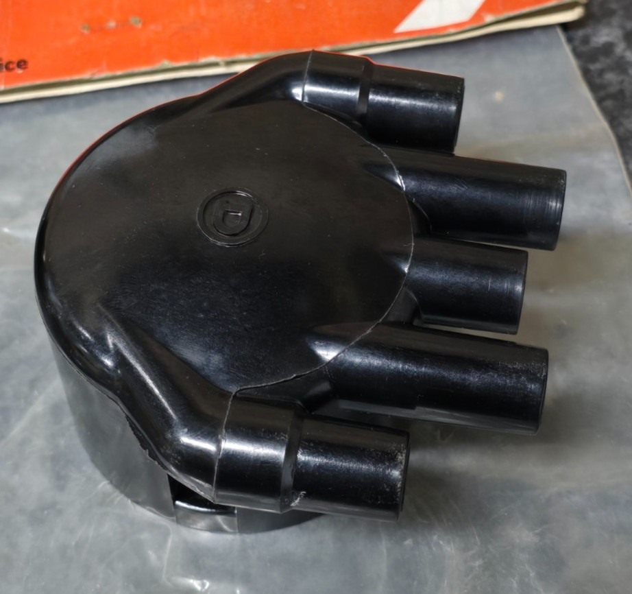 Lucas, DDB223 - Distributor cap - Peugeot & Citroen Models