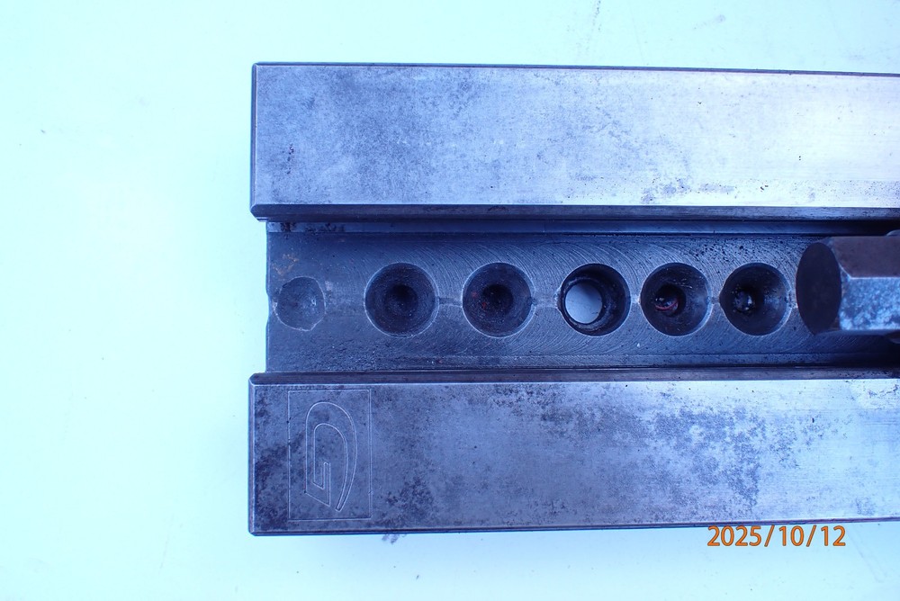 OLDER GERARDI MILLING MILL MACHINE VISE