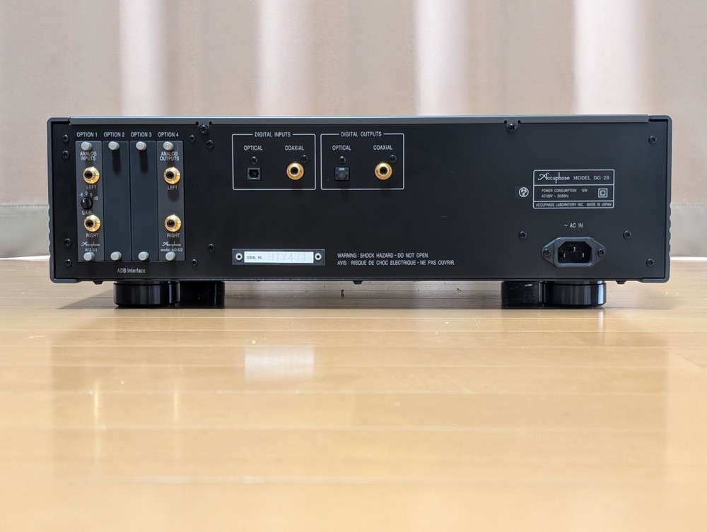 Accuphase DG-28 DIGITAL VOICING EQUALIZERDIGITAL