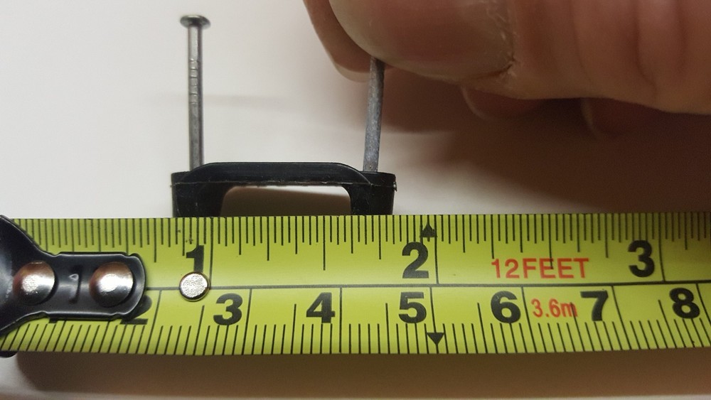 2 nail hard plastic clip - hardware 10 PACK