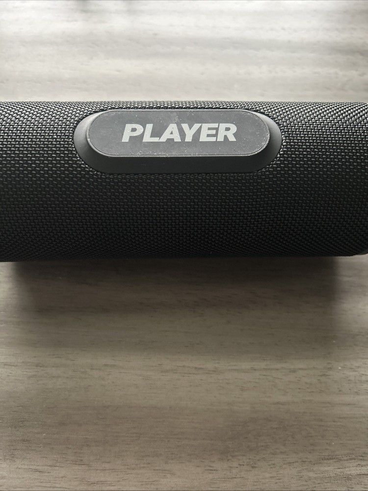 BlueTees Golf Player with Magnetic Wireless Bluetooth Speaker Black