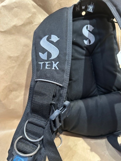 New Scubapro S Tek Harness System ML
