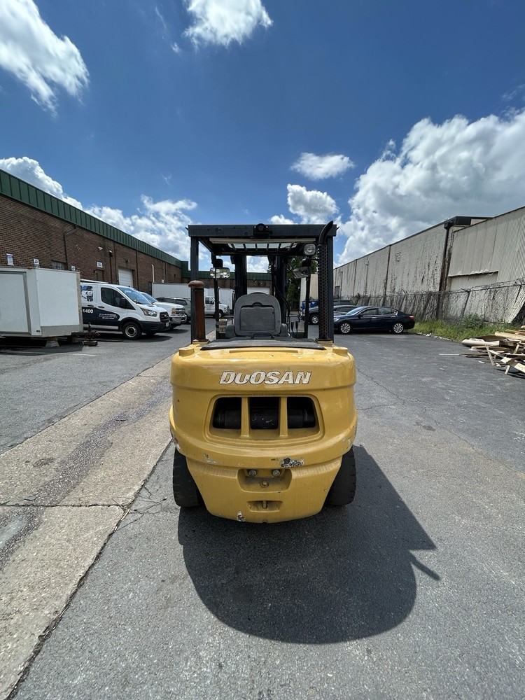 2013 Doosan D40S-5 4 Ton Diesel Forklift Fully Functional