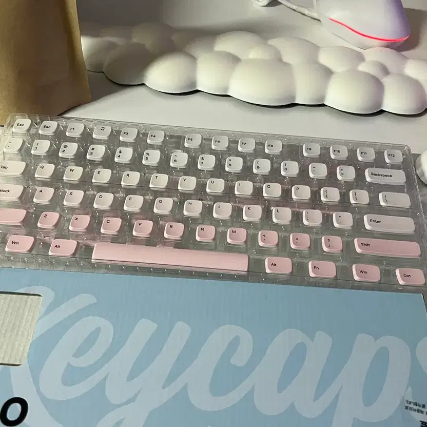 SAOPAO MAS Pink Gradient Keycap Set for 122-Key Mechanical Keyboard
