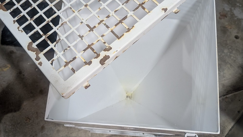 Chemical Extinguisher Hopper