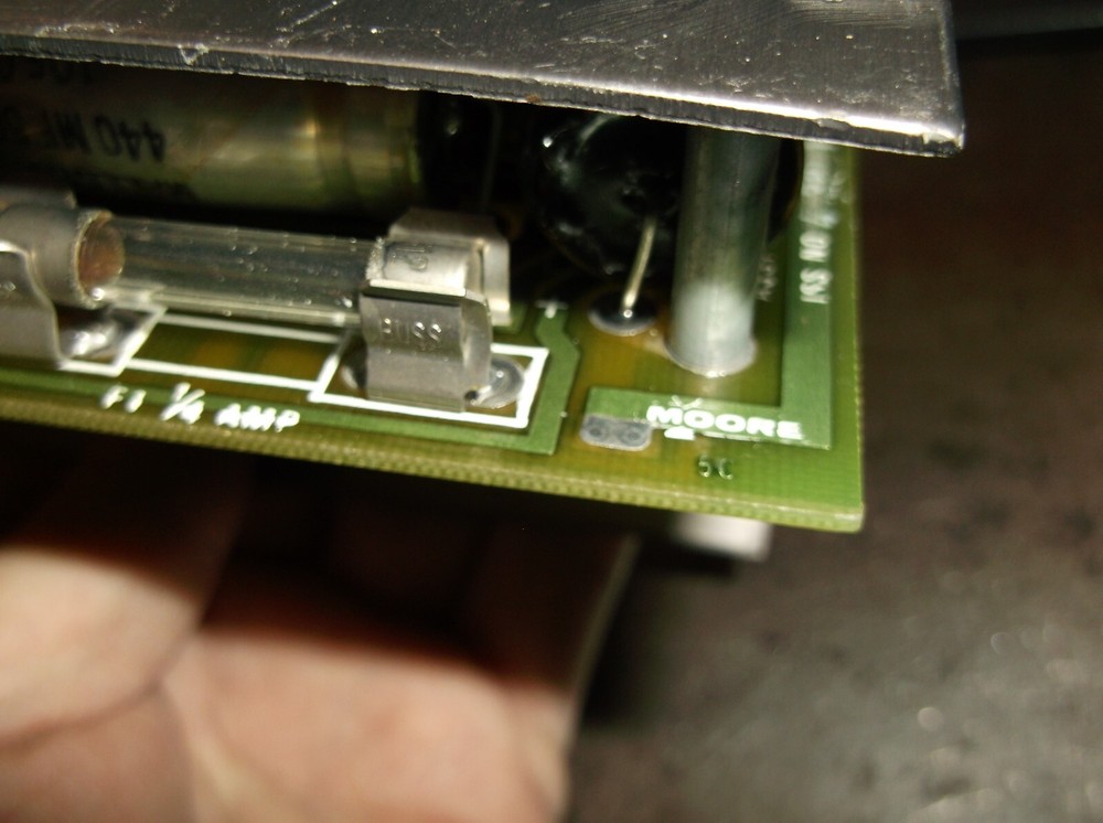 MOORE 15620-1 POWER SUPPLY MODULE (318-2)