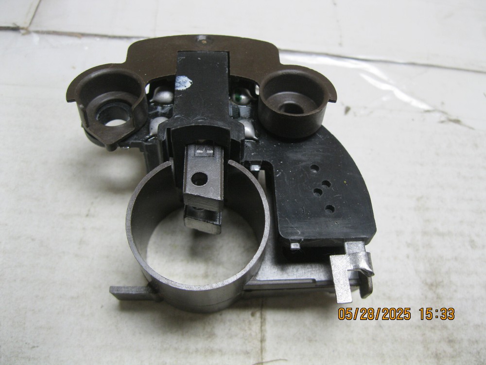 Voltage Regulator Standard VR-443