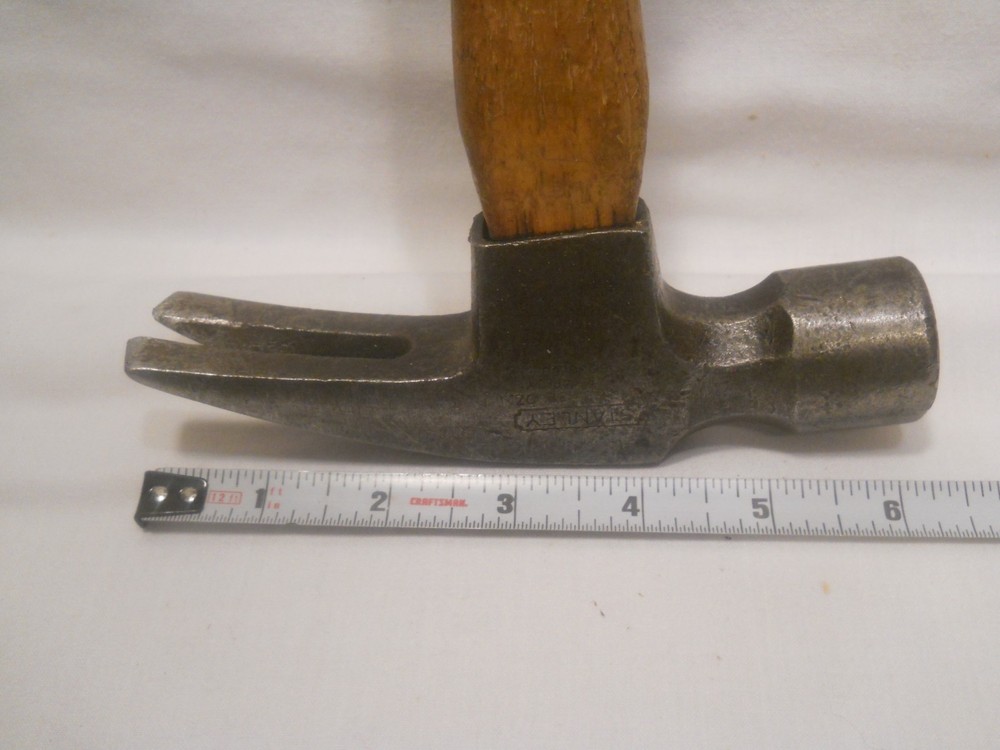 STANLEY 22 oz Framing Hammer