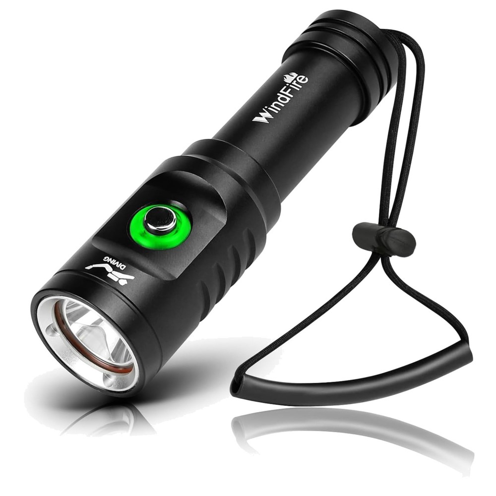 Durable Underwater Flashlight with Battery Indicator - Ideal for Night Diving