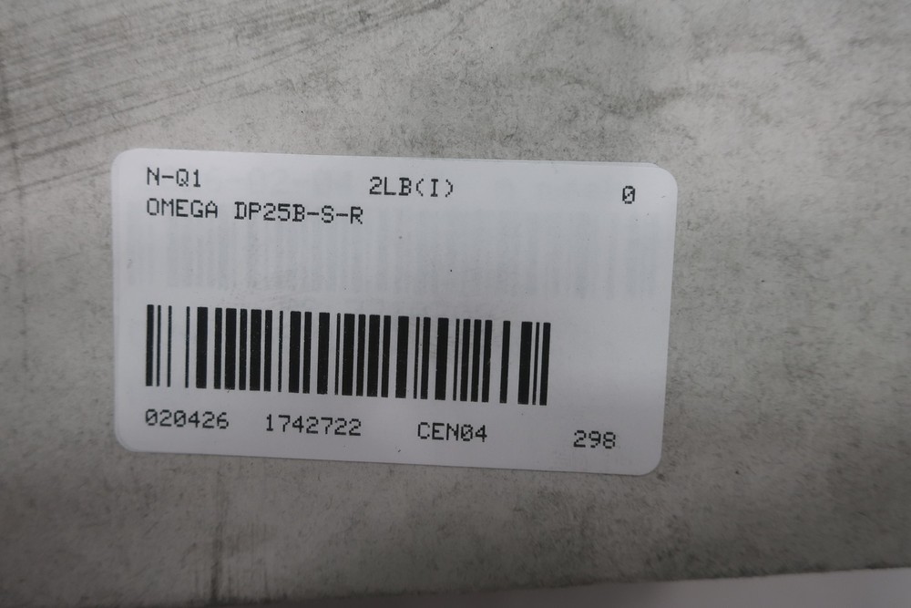 Omega DP25B-S-R Gage Meter