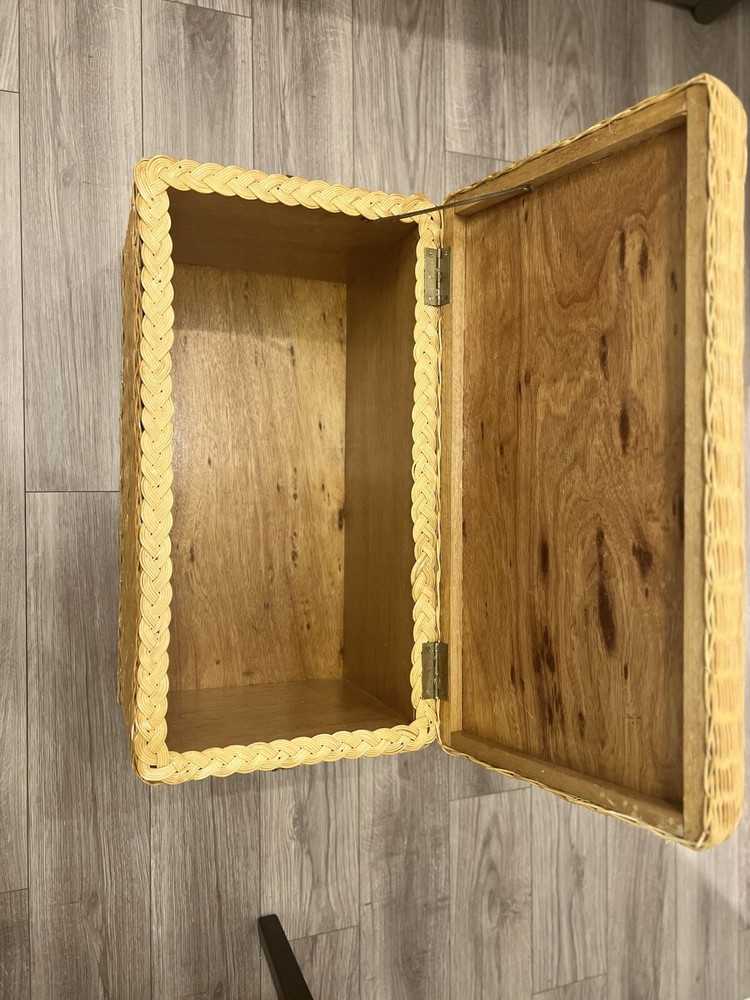 Wicker Storage Chest With Glass Top