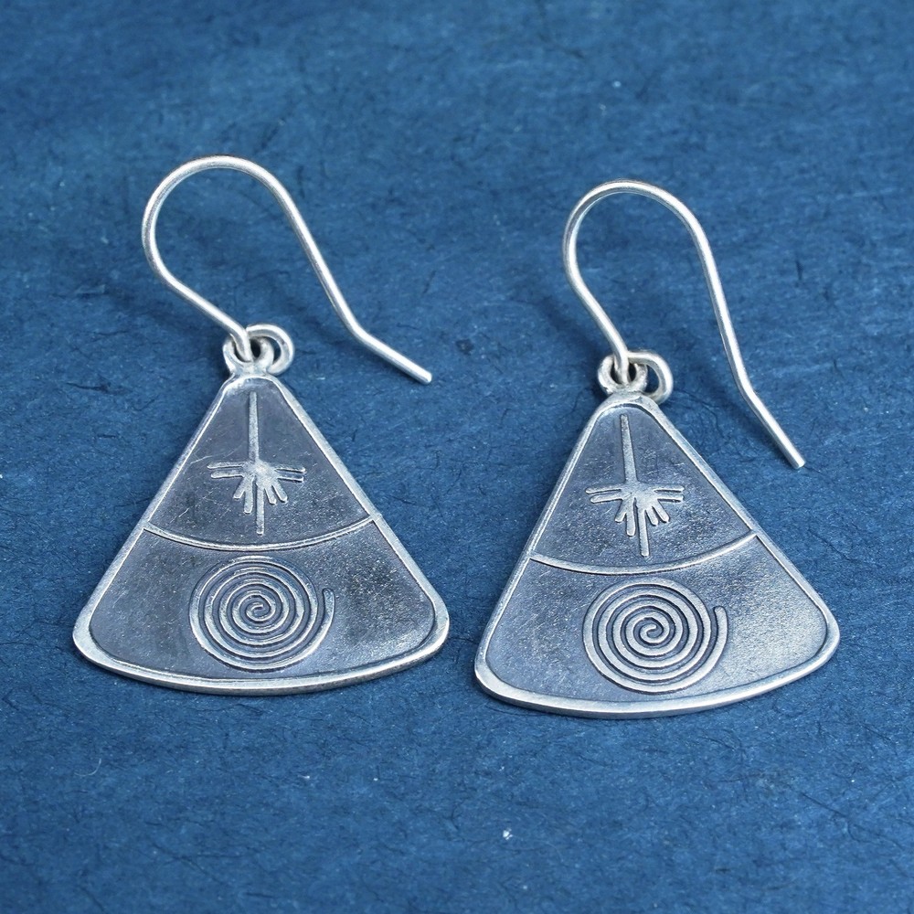 VTG Native American designer sterling 925 silver patterned triangular earrings