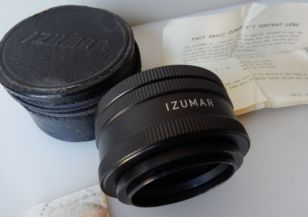 Izumar V-T 58 Portrait Lens with case + step-down filter ring
