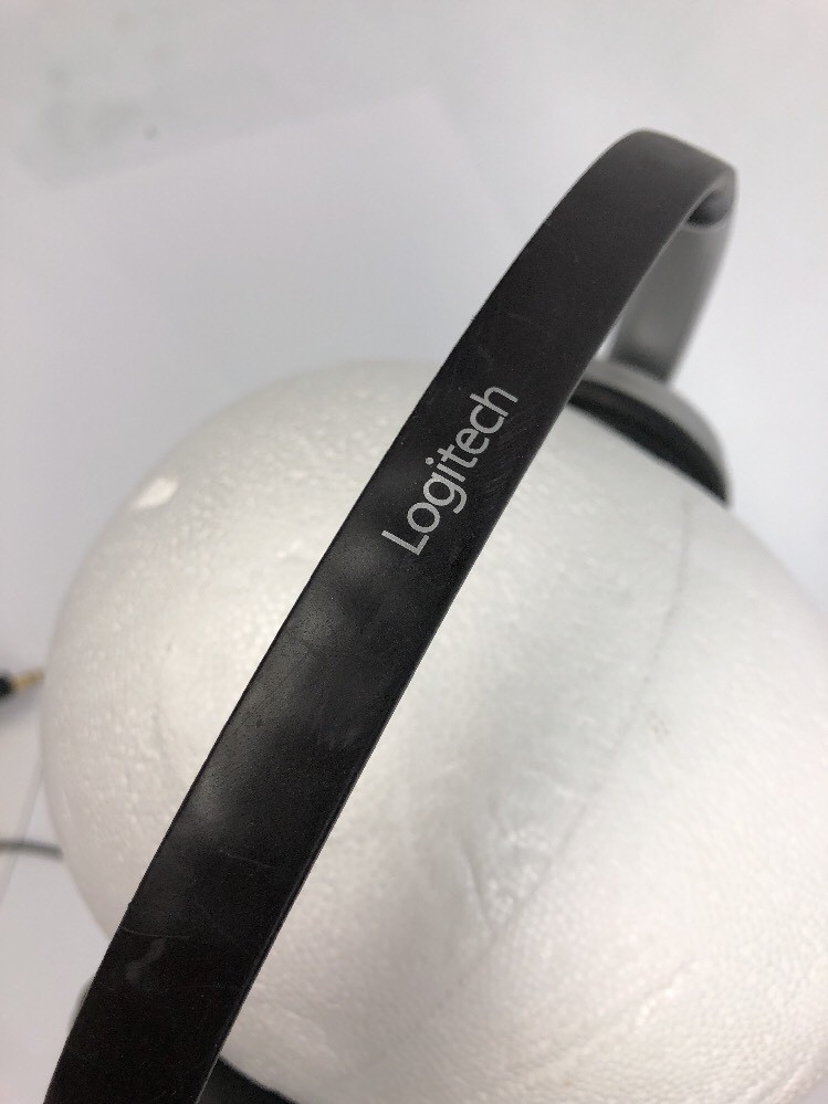 Logitech Premium STEREO Headset w/Microphone & Volume Control Brand NEW