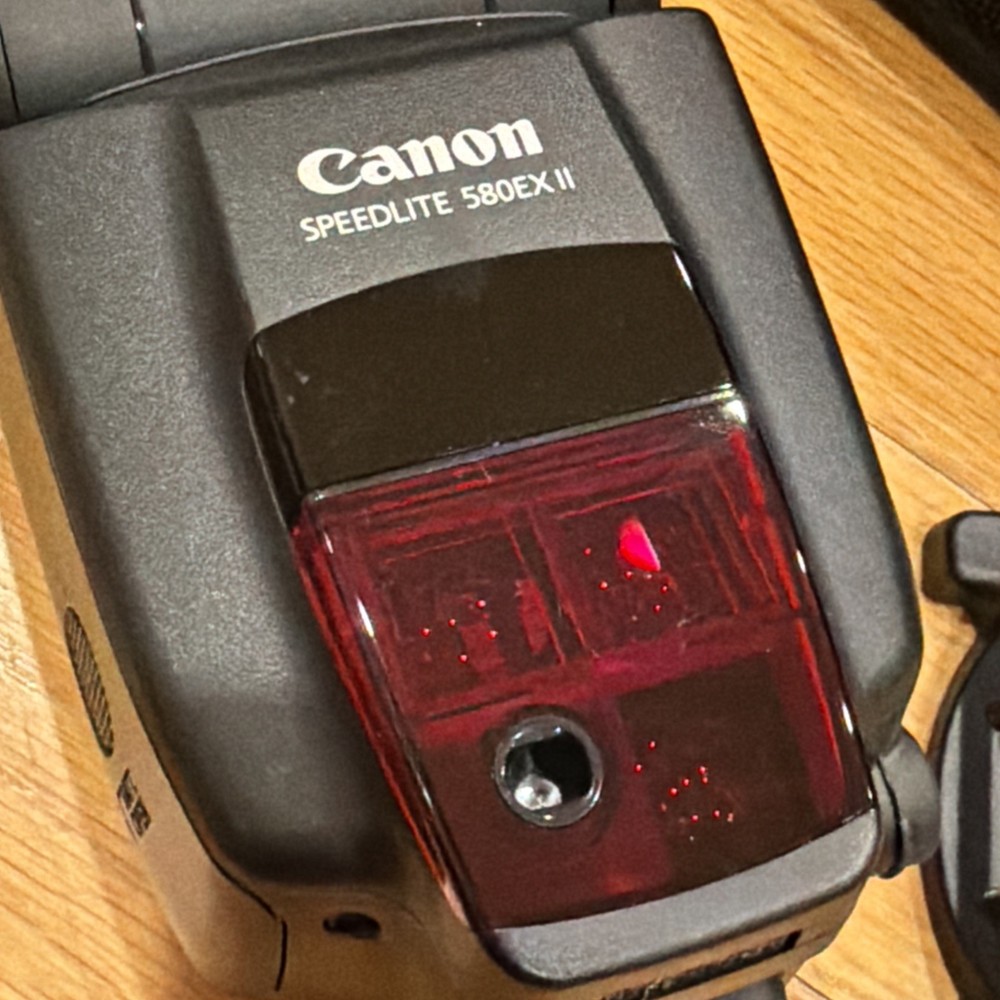 Canon 580EX Speedlite Flash, Fitted Case, Diffuser, Stand