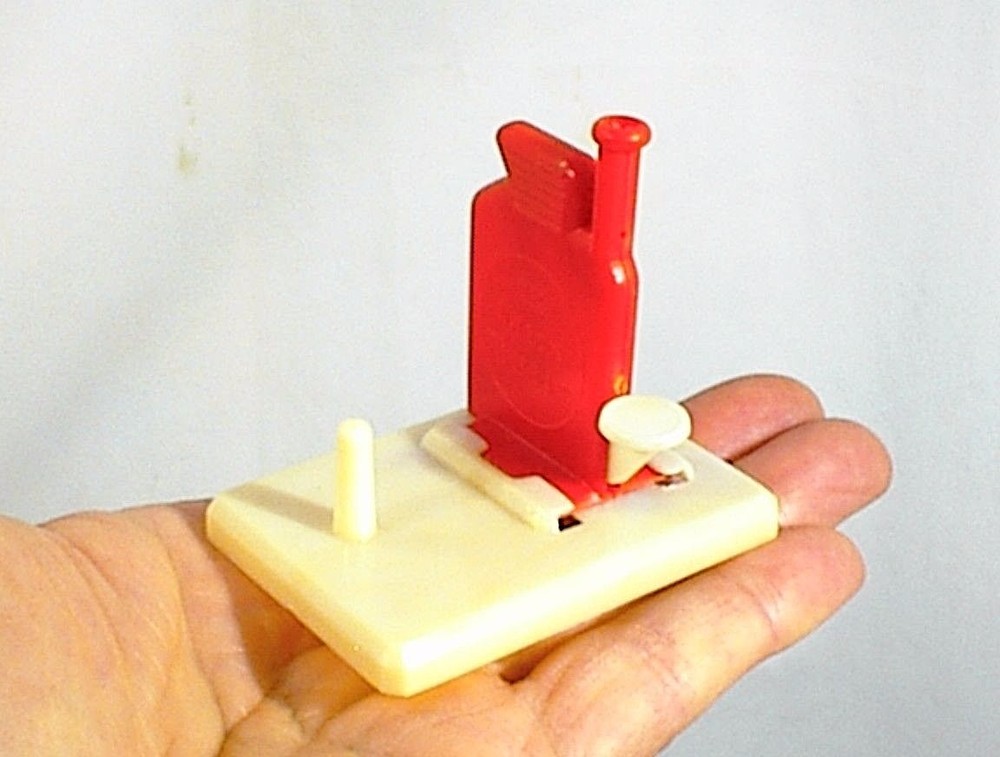 VINTAGE AUTOMATIC NEEDLE THREADER WITH CUTTER IN ORIGINAL BOX CPC