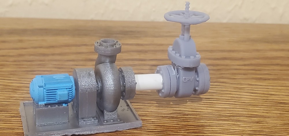 O Scale Centrifugal Pump and Motor - MEDIUM