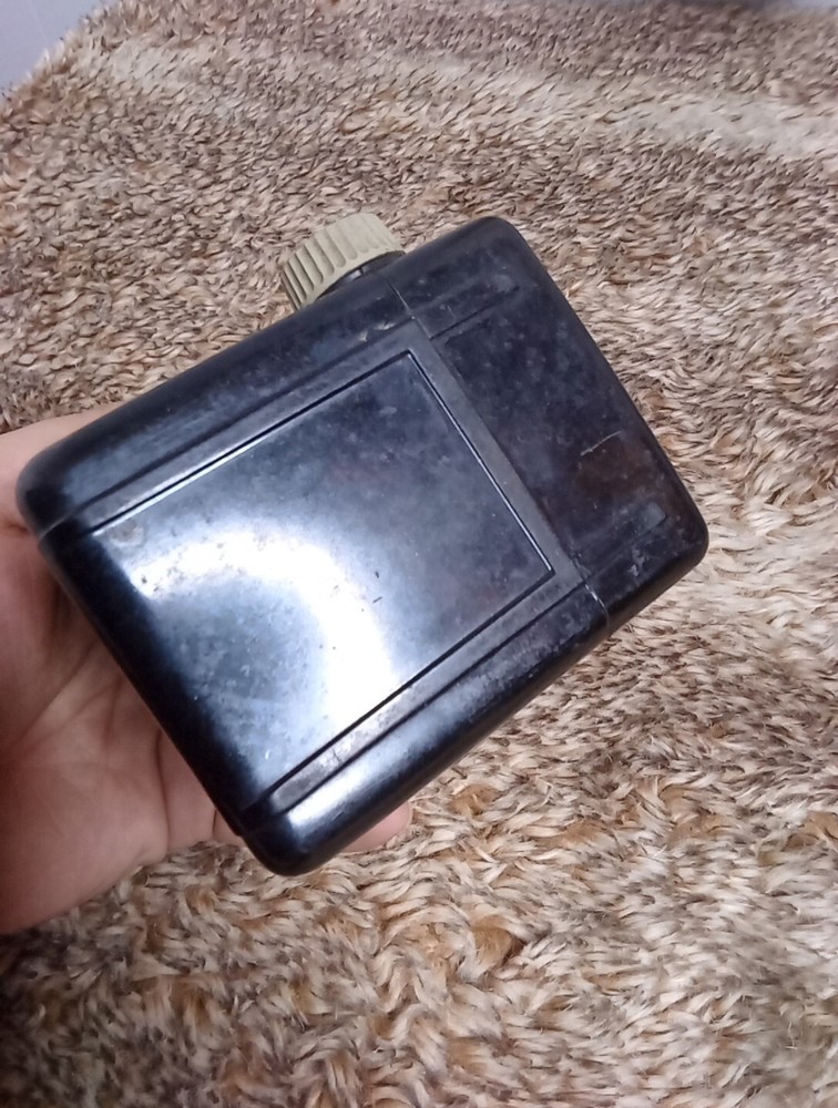 VINTAGE Kodak Camera Brownie Hawkeye Flash Model UNTESTED
