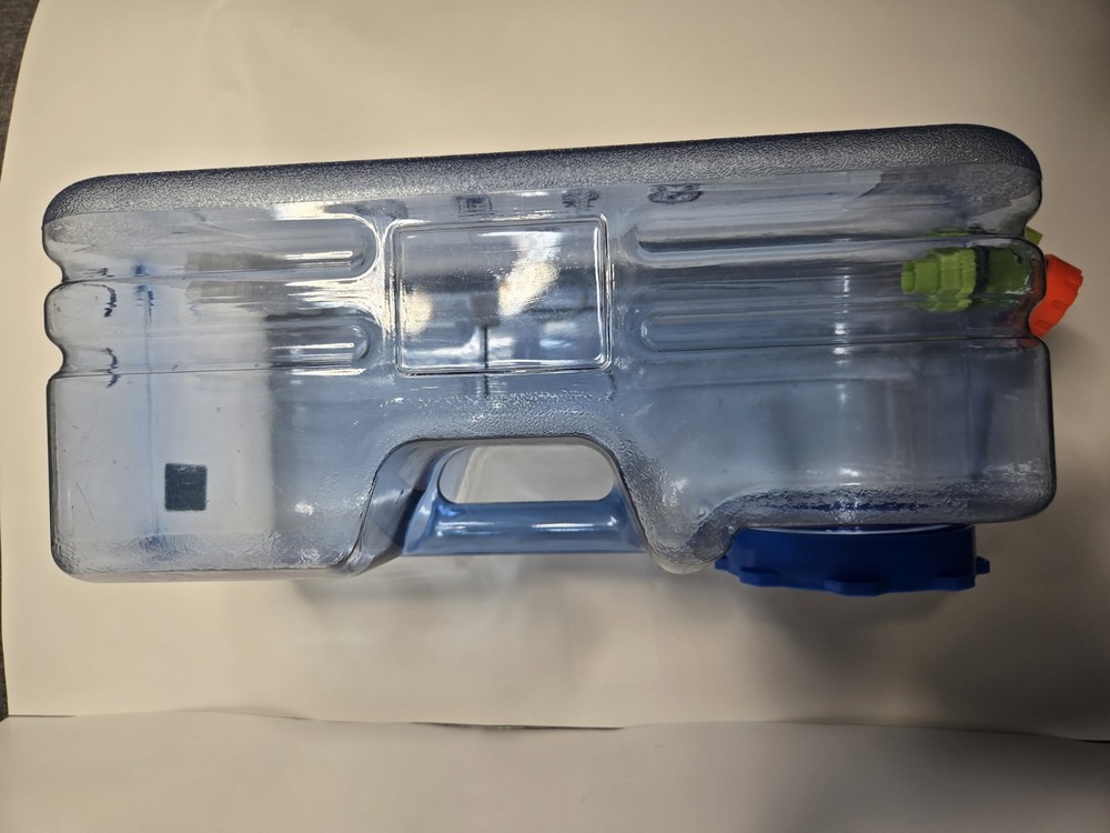 2.5 Gallon Plastic camping