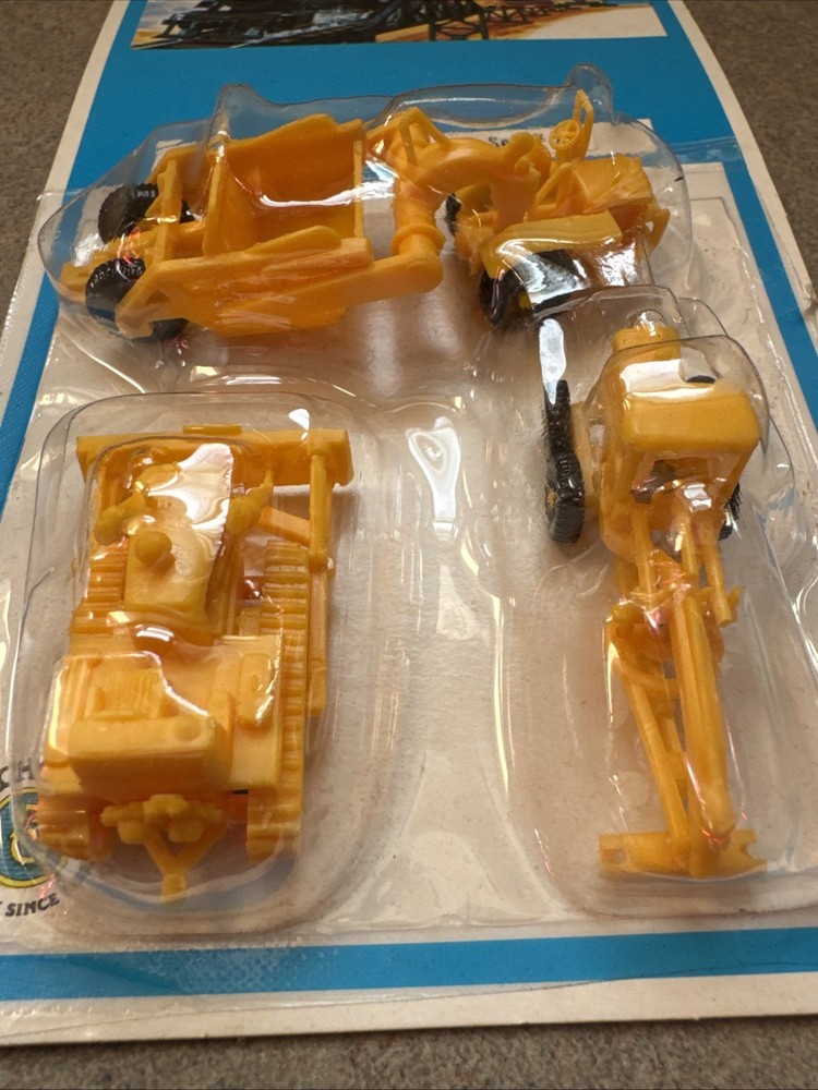 Bachmann Construction Set #1 N Scale MISSING WHEELS ON TRACTOR