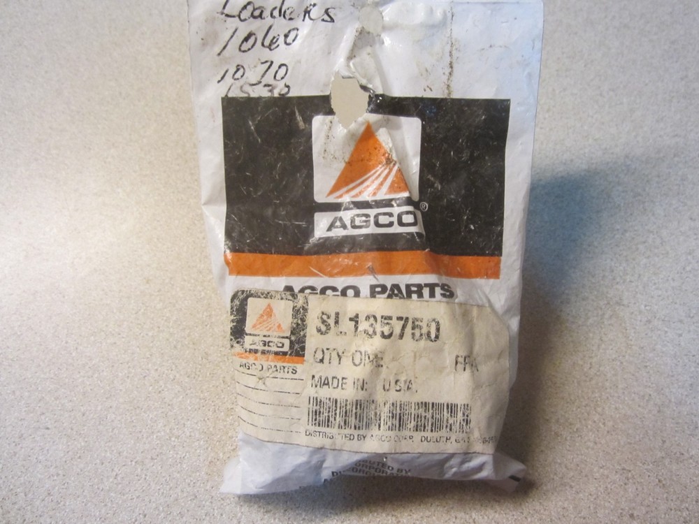Agco SL135750 Adapter M22 X 7/8