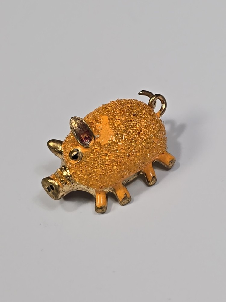 Pink Piggy Lapel Pin Small Size