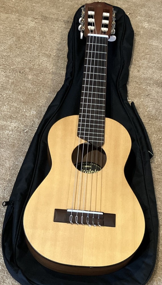 Guitalele Ukulele brand new 😍