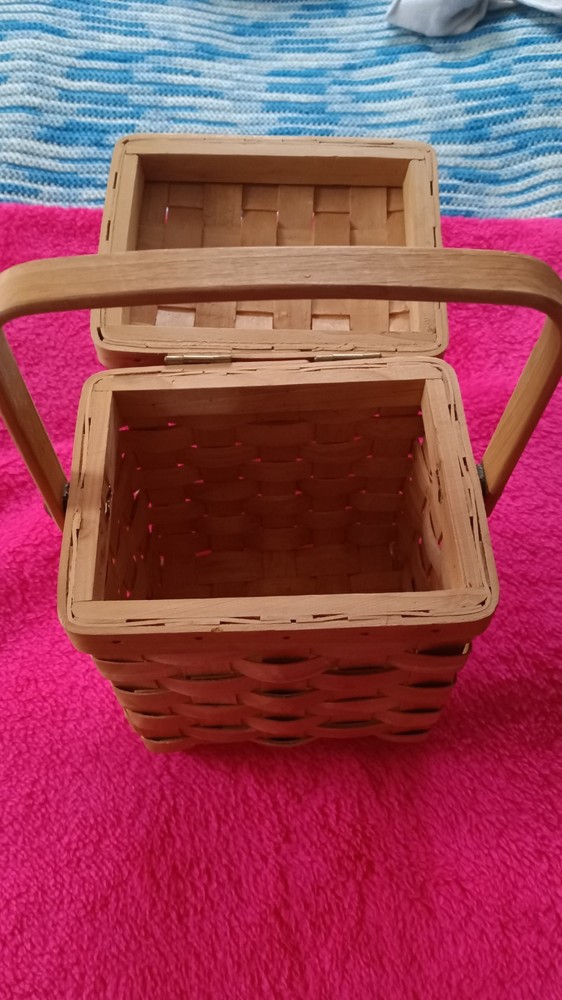 Wicker Basket 🧺 With Handle