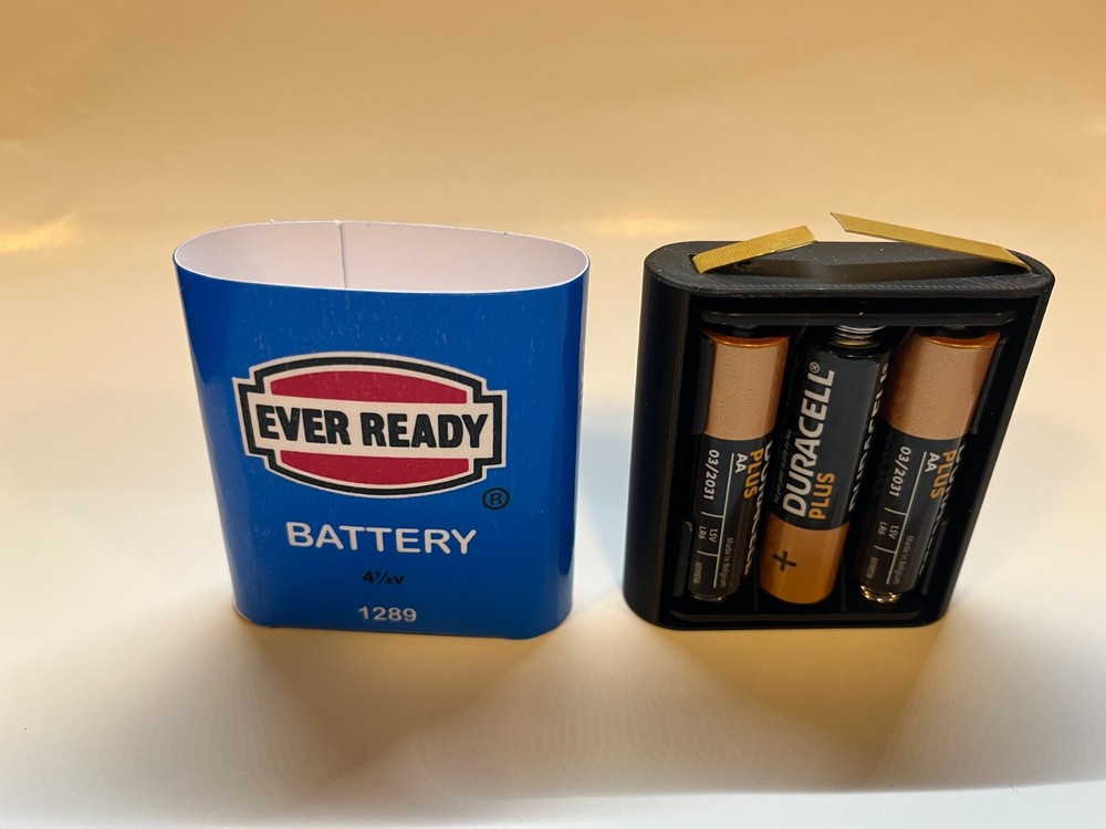 Replica Ever Ready 1289 Flashlight Battery Adapter