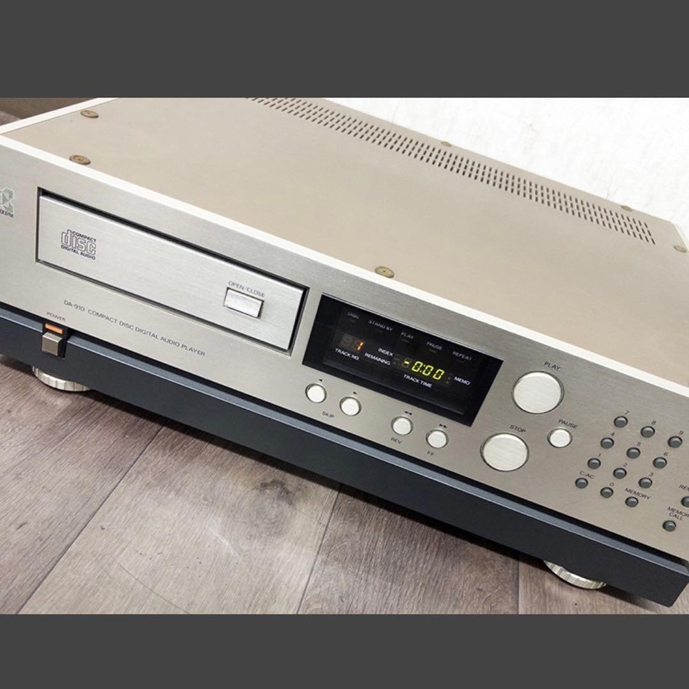 KYOCERA DA-910 CD Compact Disc Digital Audio Player Untested as is