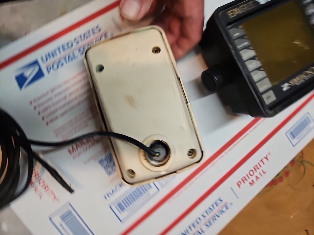 Vintage Eagle Z-9500 GPS Sonar Plot With Antenna